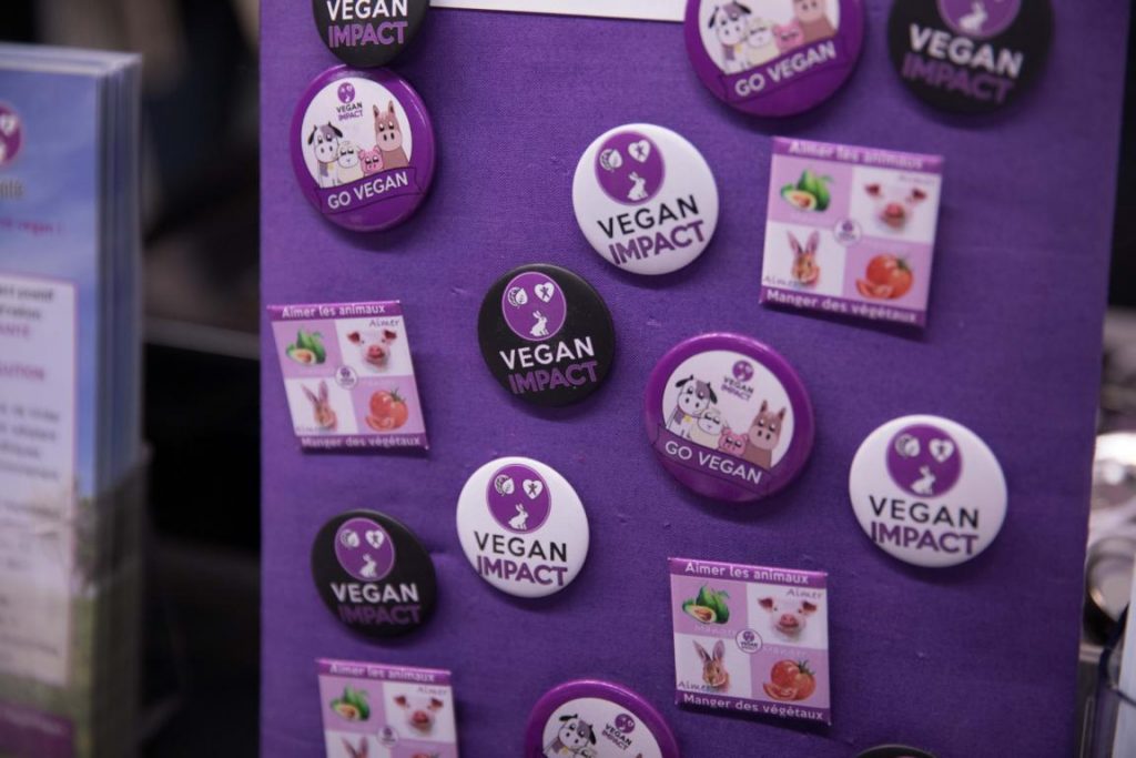 Verschiedene Buttons zu Veganismus